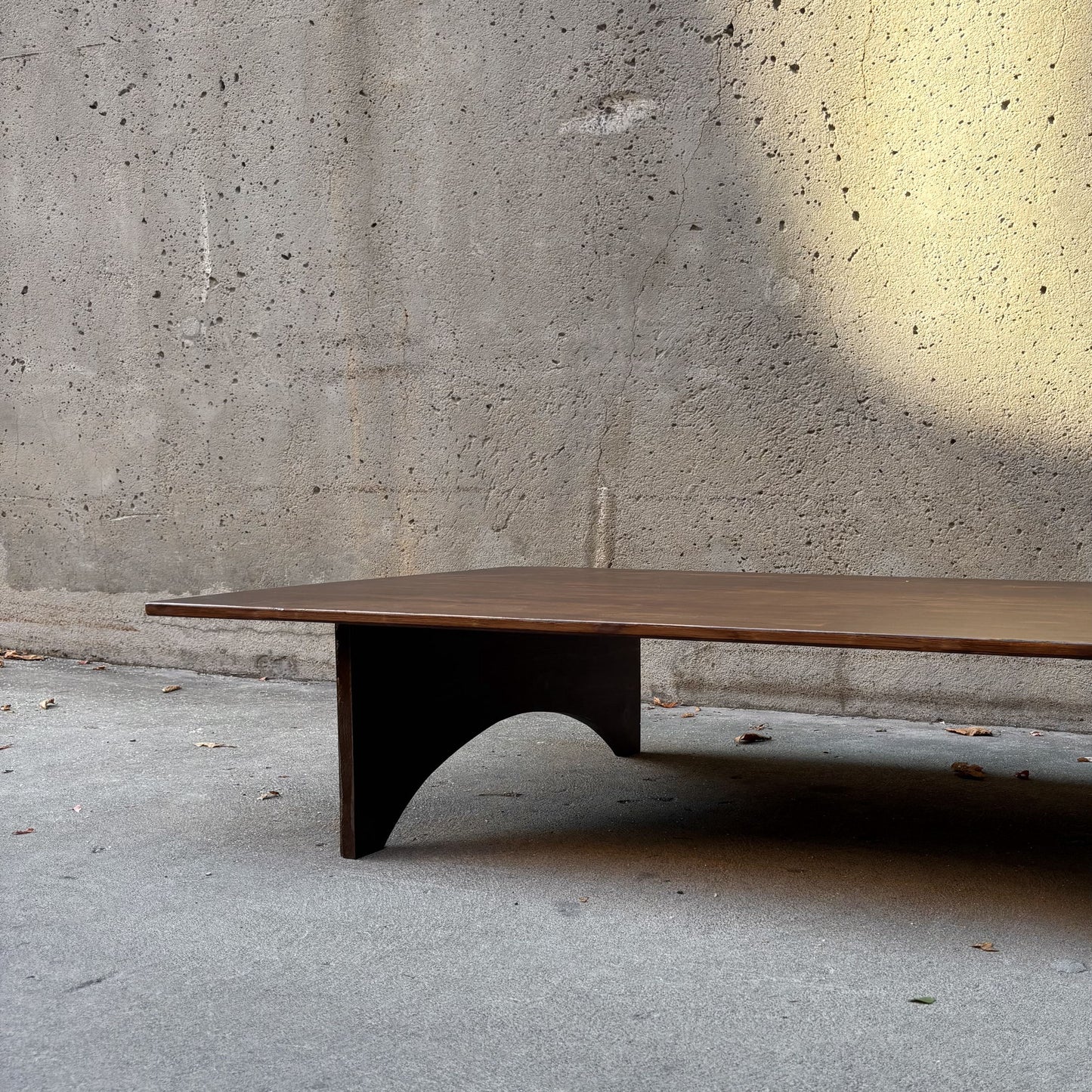 Kanso Table Arc Base