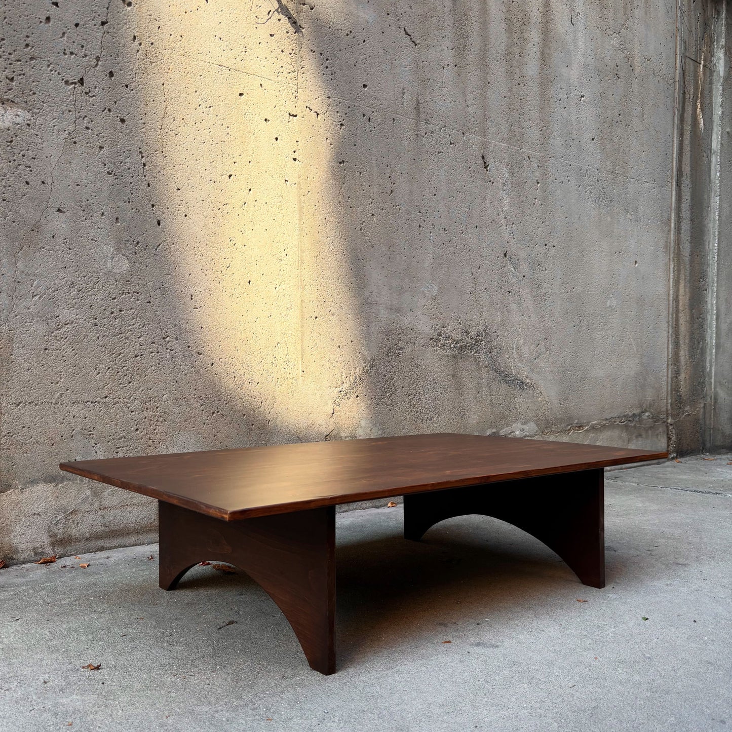 Kanso Table Arc Base